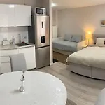 4, 4min Walk To Slope At Predela2 Apartment